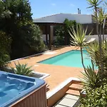 Casa Del Medio * Антигуа