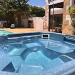 Casa Del Medio * Антигуа